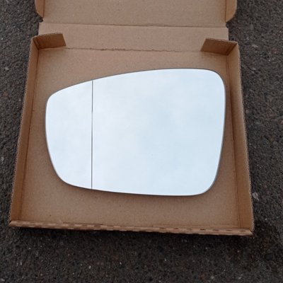 Вкладиш дзеркала асферичний (дзеркальний елемент) лівого VW Jetta 6 USA ( Фольксваген Джета 6 Америка) 6102-02-4301391P фото