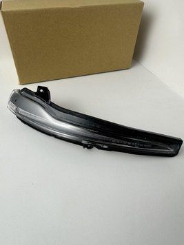 Mercedes W205 / W213 / W222 / GLC X253 / GLA H247 правий чорний покажчик повороту в дзеркалі A0999067201 50N3207E фото