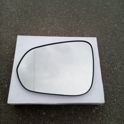 Вкладыш (стекло, зеркальный элемент) зеркала левого Toyota Prius XW50 (Тойота Приус 50) 2016-2019 81H2545E фото