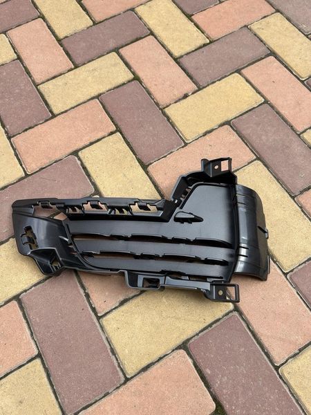 Решітка з накладкою в бампері ліва тип G BMW X5 F15 (БМВ Х5 Ф15) 2013-2019 51117336509 51117336509 фото