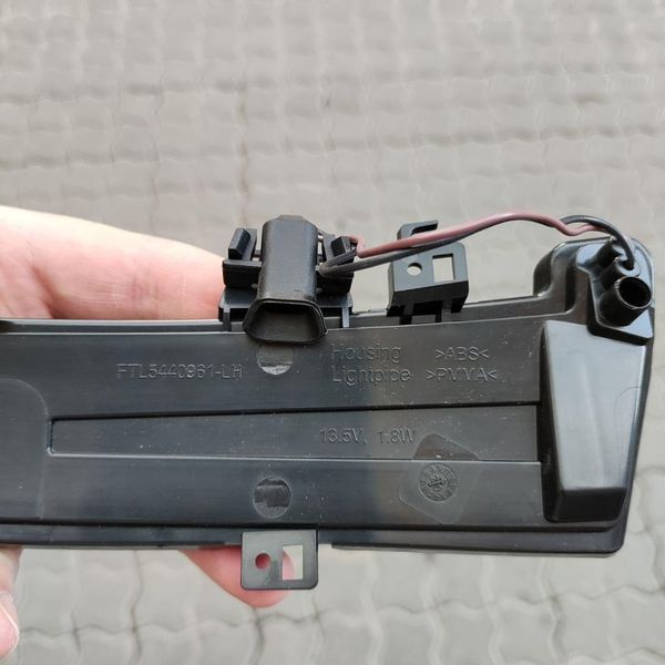 Покажчик повороту (поворот) в лівому дзеркалі Mercedes W212 (Мерседес Е-клас) 2009-2016 50d1197e_212 фото