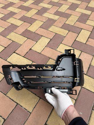 Решітка в бампері ліва тип G BMW X5 F15 (БМВ Х5 Ф15) 2013-2019 51117336509 51117336509 фото