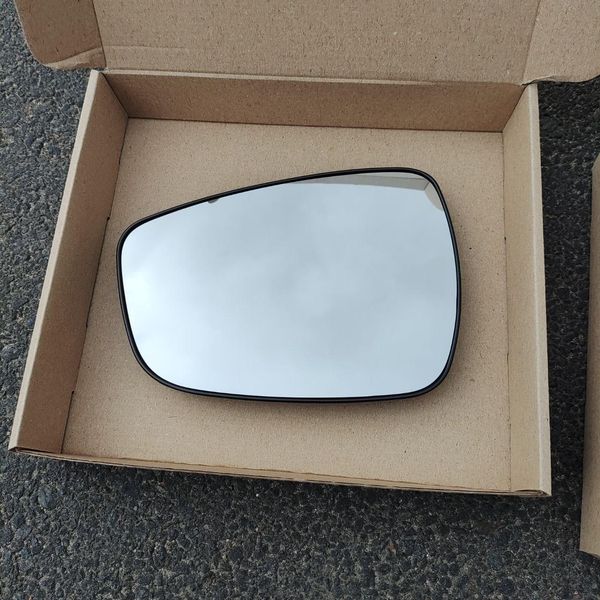 Hyundai Accent (CB) (Хюндай Акцент) 2010-2019 стекло зеркала (вкладыш, зеркальный элемент) левый 40C1545E фото