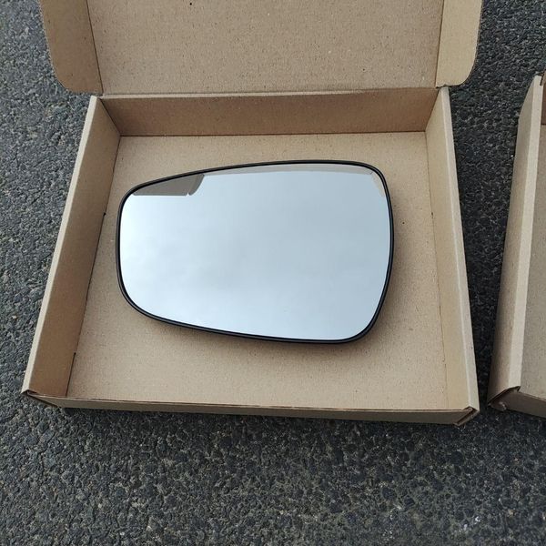 Hyundai Accent (CB) (Хюндай Акцент) 2010-2019 вкладиш дзеркала (скло, дзеркальний елемент) лівий 40C1545E фото