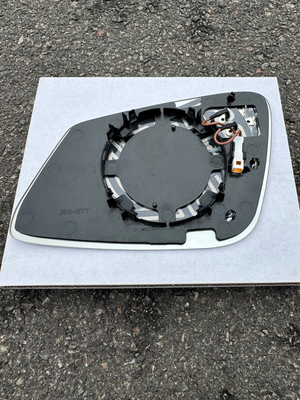 Скло (вкладыш) правого дзеркала BMW 3 F30 / F31 / F34 / F35 (БМВ Ф30 / Ф31 / Ф34 / Ф35) OE:&nbsp;51167285006 20c1559e_F30 фото