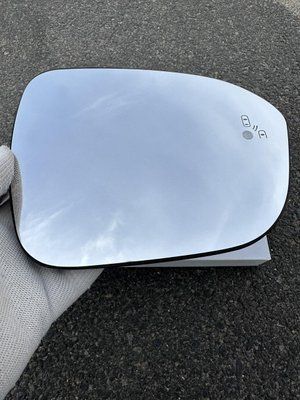 Renault Megane E-Tech 2022-2025 (side assist) вкладиш дзеркала правого (дзеркальний елемент) MV1496BRH_RM фото