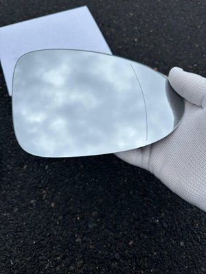 Porsche Macan (95B) (Порш Макан) 2013-2024 стекло зеркала (вкладыш, зеркальный элемент) правый 58X1554 фото