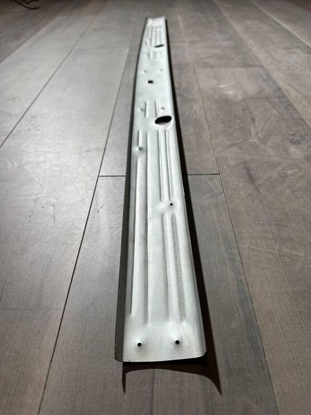 Накладка задньої панелі Mercedes Sprinter / VW LT (Мерседес Спринтер / Фольксваген ЛТ) 1995-2006 506290-9 фото