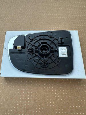 Mazda 2 DJ (Мазда 2) 2014-2022 (side assist) Словенія вкладиш дзеркала правого GJS3691G1 MV1383BSRH_2 фото