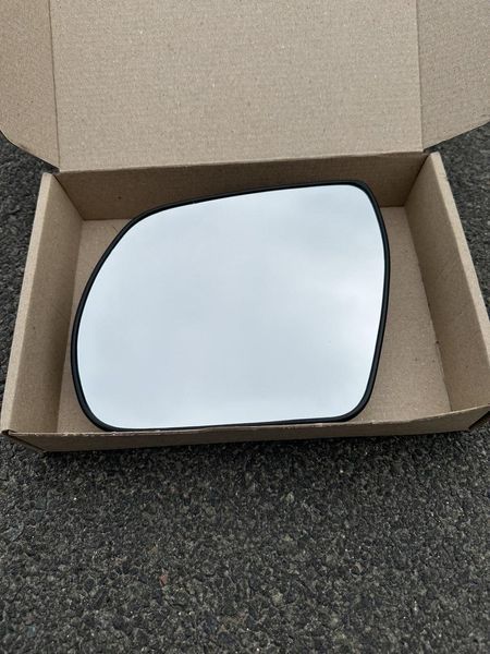 Hyundai Tucson (LM) 2010-2015 (варіант 2) 87611-3J110 вкладиш дзеркала (скло, дзеркальний елемент) лівий 4052545M_TCS фото
