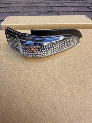 81730-52100 Toyota Avalon XX40 (Тойота Авалон) (встроенный патрон) правый указатель поворота в зеркало 81C3205E_TA фото