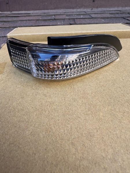 81730-52100 Toyota Avalon XX40 (Тойота Авалон) (інтегрований патрон) правий покажчик повороту в дзеркало 81C3205E_TA фото