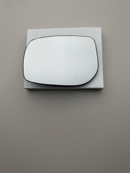 Toyota Yaris (Тойота Яріс) 2006-2011 (тип 2) скло дзеркала (вкладиш, дзеркальний елемент) лівий з підігрівом 879090D260 879090D260 фото