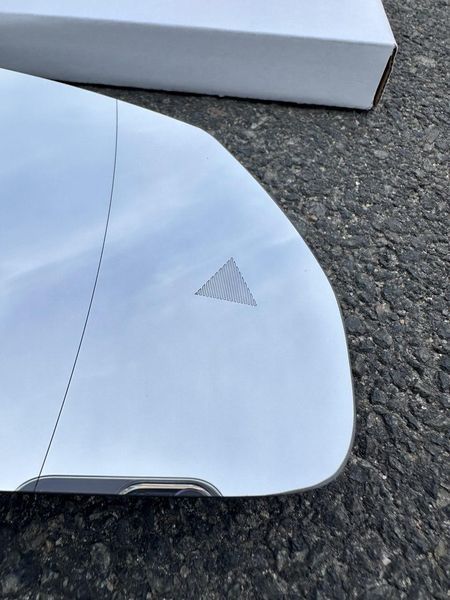 BMW 2 U06 (БМВ 2 U06) 2021- (индикатор) вкладыш зеркала правого (зеркальный элемент) MVDC1065BSRH_2 фото