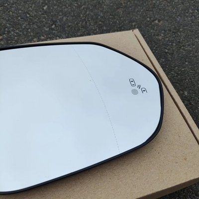 Toyota Prius XW50 (Тойота Пріус 50) 2016-2019 вкладиш (скло, дзеркальний елемент) дзеркала правого, з індикатором MVDC1733BSRH_TP фото