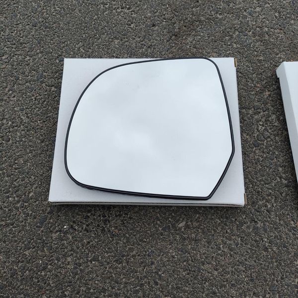 Nissan Sunny N17 (Ниссан Санни N17) 2011 - 2020 вкладыш (стекло, зеркальный элемент) левого зеркала 2820544E фото
