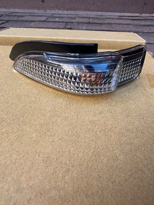 81740-52050 Toyota Verso AR20 (Тойота Версо) 2013-2018 (інтегрований патрон) лівий покажчик повороту в дзеркало 81C3195E_TVe фото