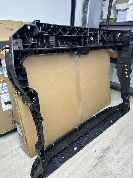 3CN805588A Панель радиатора (телевизор) VW Atlas / Teramont 17-20 (Фольксваген Атлас / Терамонт) PVG30102A фото