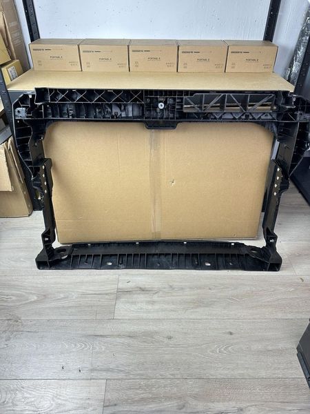 3CN805588A Панель радиатора (телевизор) VW Atlas / Teramont 17-20 (Фольксваген Атлас / Терамонт) PVG30102A фото
