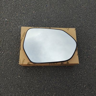 Mazda 2 (Мазда 2) 2022- вкладиш дзеркала (дзеркальний елемент) правий 87931-02L40 81C5555M_M2 фото