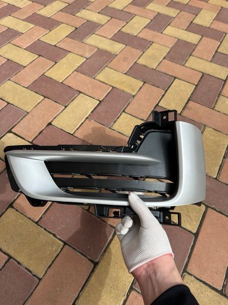 Накладка решети в бампере левая тип G BMW X5 F15 (БМВ Х5 Ф15) 2013-2019 51117308043 20T12711 фото