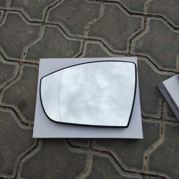 Вкладиш (скло, дзеркальний елемент) дзеркала лівий Ford Kuga (Форд Куга) 2008-2013 32x1545 фото