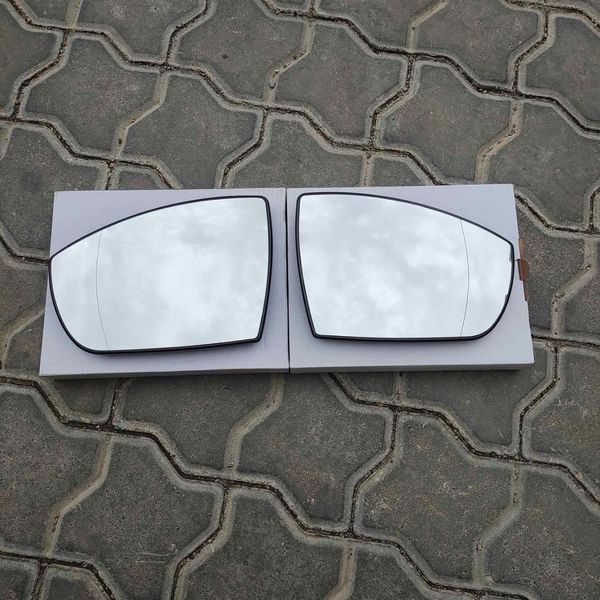 Вкладиш (скло, дзеркальний елемент) дзеркала лівий Ford Kuga (Форд Куга) 2008-2013 32x1545 фото