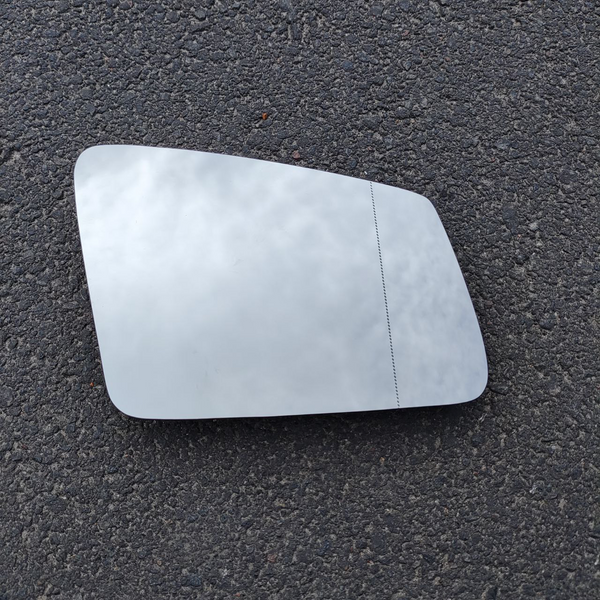 Mercedes С218 (Мерседес CLS-klasse C218) 2011-2018 вкладыш зеркала (стекло, зеркальный элемент) правый 5018552E фото