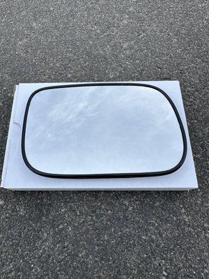 Honda Civic (Хонда Сивик) 2004-2005 вкладыш (зеркальный элемент) зеркала правого MV1279RH_HC фото