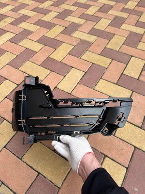 Решітка в бампері права тип G BMW X5 F15 (БМВ Х5 Ф15) 2013-2019 51117336510 51117336510 фото